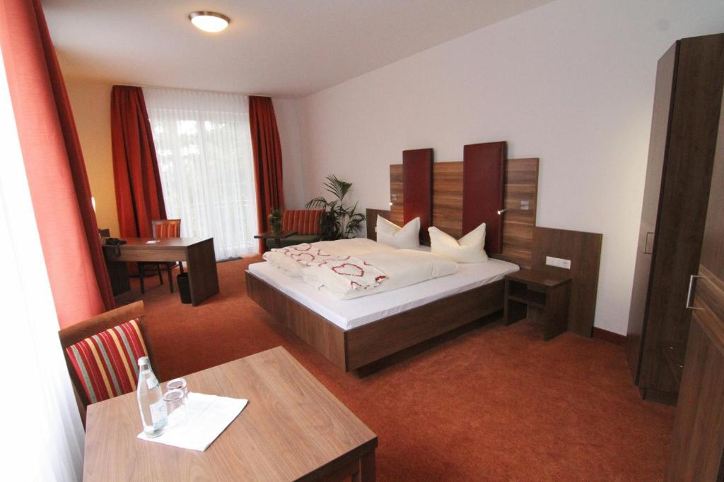 Hotel Sonneck Schwäbisch Hall Habitación foto